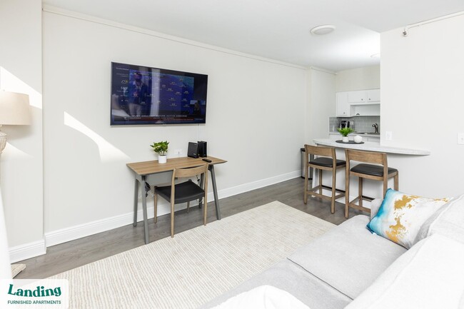 305 Dr. M.L.K. Jr St S Unit 813