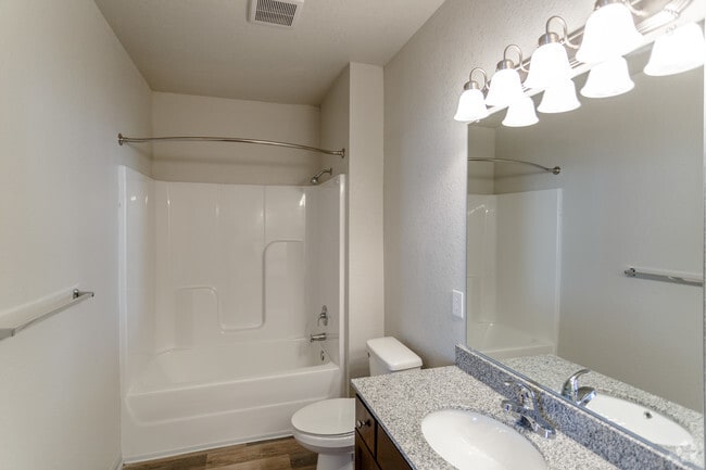 3BR, 2BA - 1397 SF