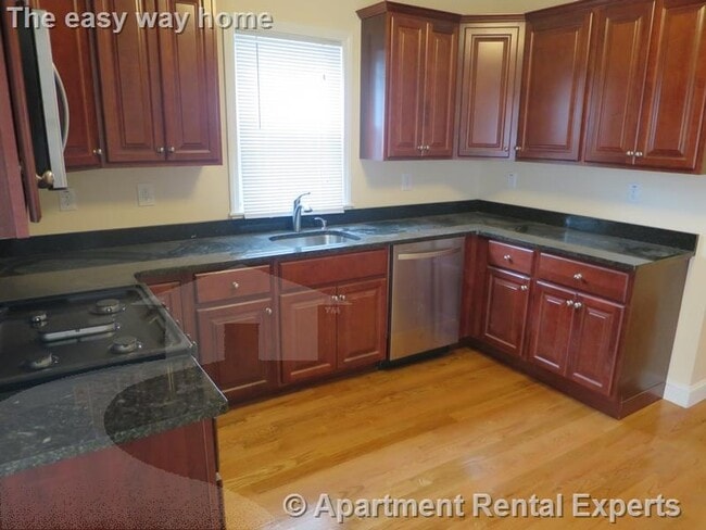 Photo - 217 Willow Ave