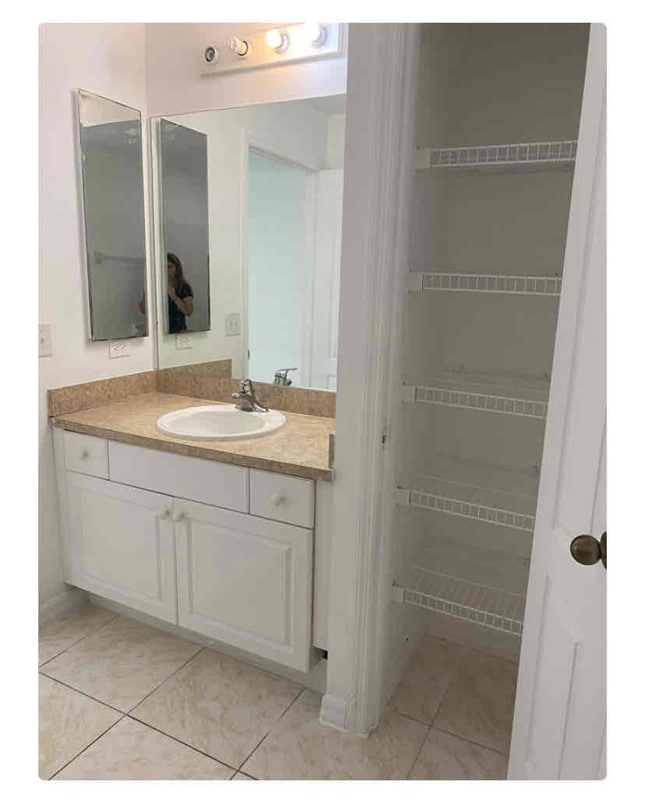 Photo - 2813 3rd St SW