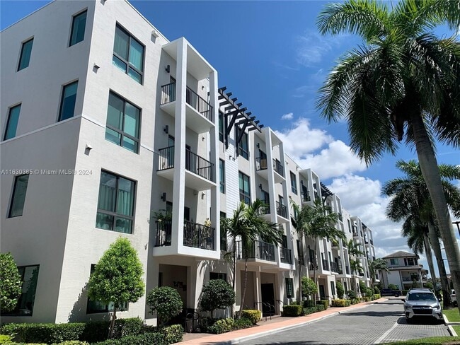 Photo - 4700 NW 84th Ave Unit 12