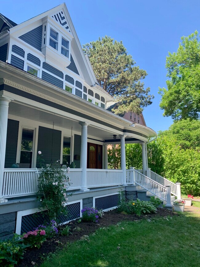 457 Park Ave Townhome Townhome Rental in Rochester NY