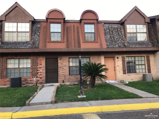 Photo - 2201 S Jackson Rd Unidad 4A Rental