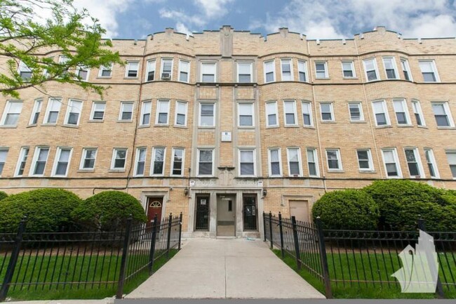 3 bedroom in Chicago IL 60640 - 3 bedroom in Chicago IL 60640 Condo Unit 4515-3D