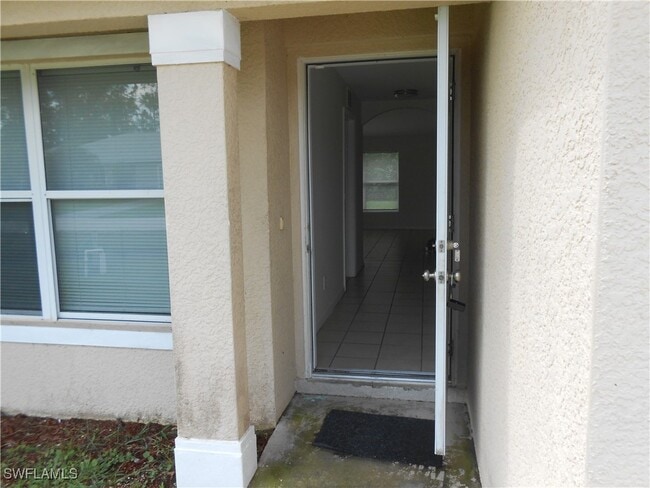 Building Photo - 353 Justice Ave Rental