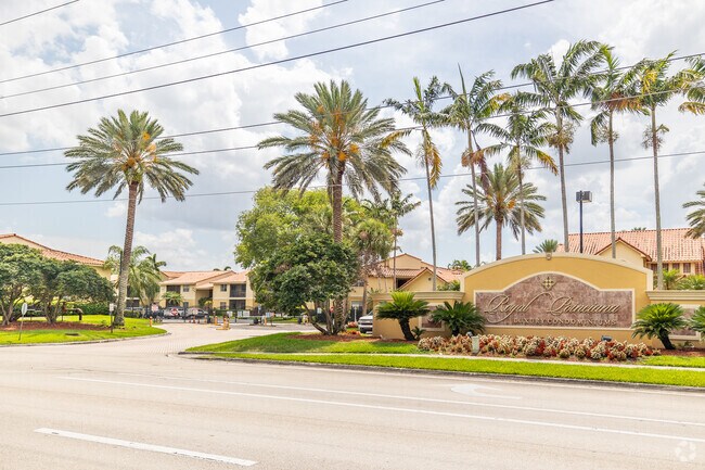 Entrance - Royal Poinciana Condominium