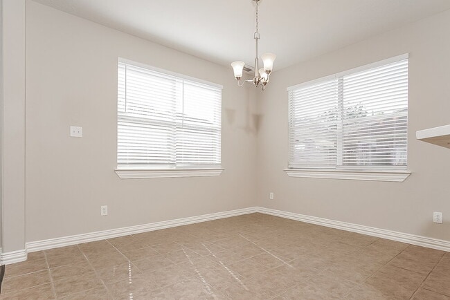 Photo - 2922 Brahman Dr