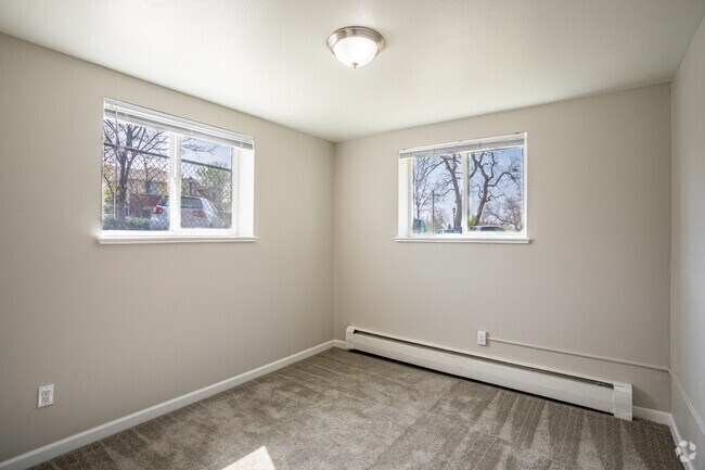 1BR, 1BA - 650 SF - Grey Pointe
