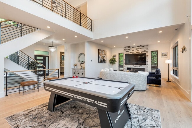 Photo - 115 110th Pl SE Unit ID1335297P