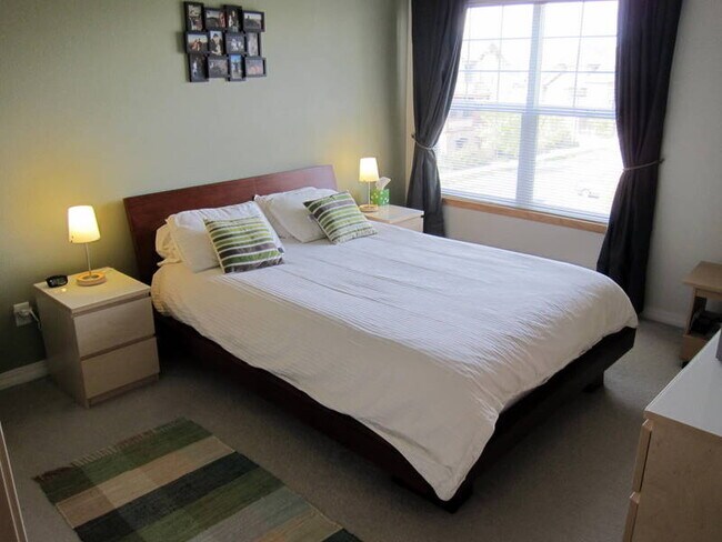 Photo - 5220 Boardwalk Dr Unit B33