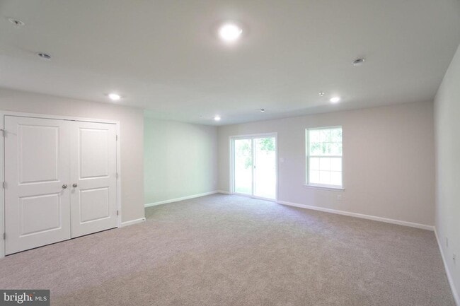 Photo - 148 Bell Ct