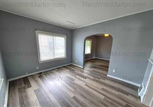 Photo - 310 N Frederick Ave