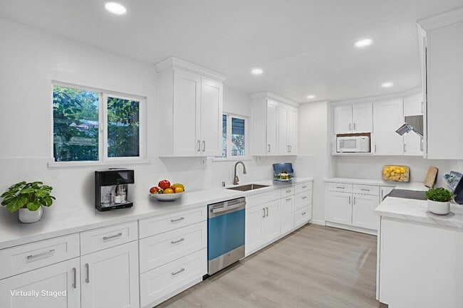 Photo - 15965 Blossom Hill Rd