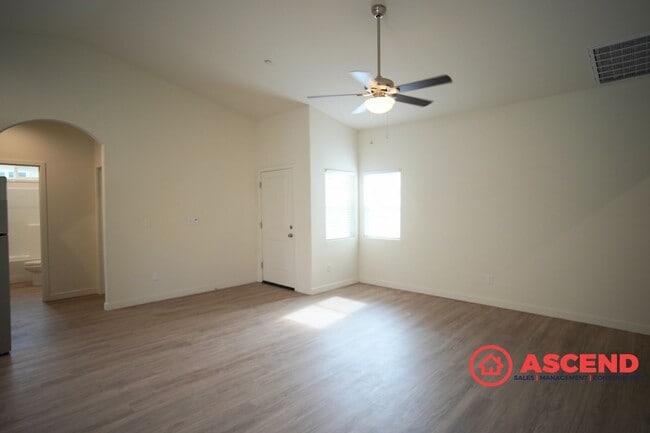 Photo - 8609 Frankie Lou St Unidad 8609 Frankie Lou Street B