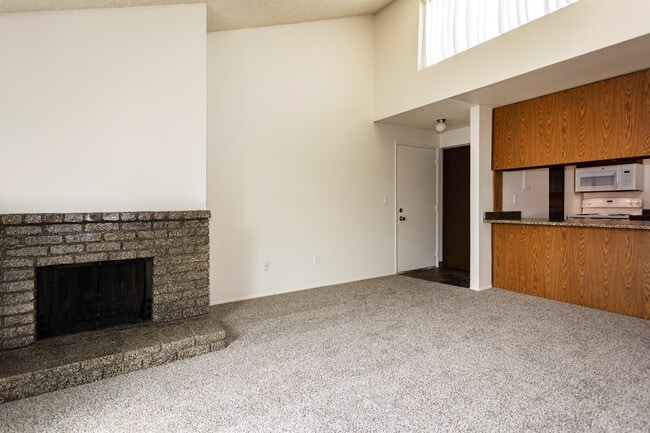 Photo - Highlander Apartments