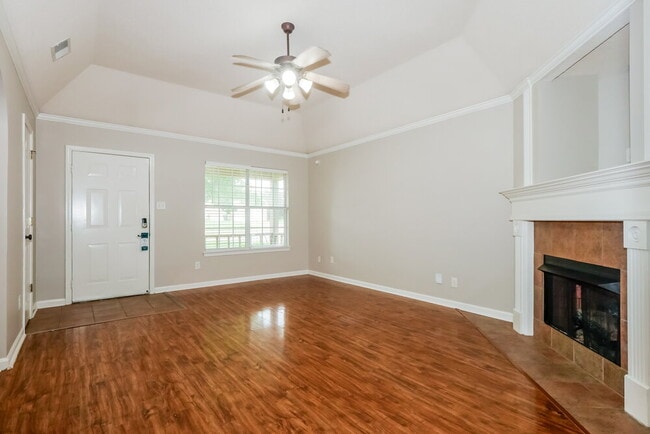 Photo - 1596 Far Dr