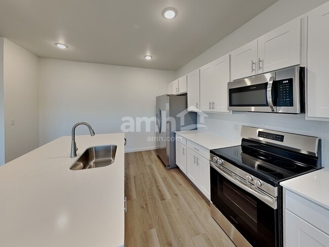 Photo - 26136 E Calhoun Pl