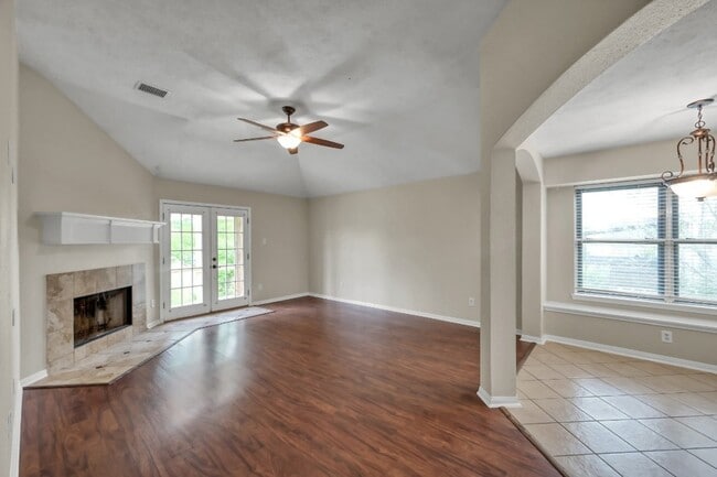 Photo - 319 Cape Conroe Dr