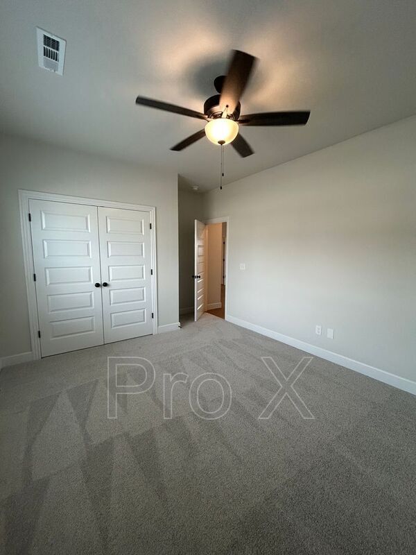 Photo - 2205 Salmon St