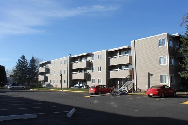 Building Photo - Winston Villa