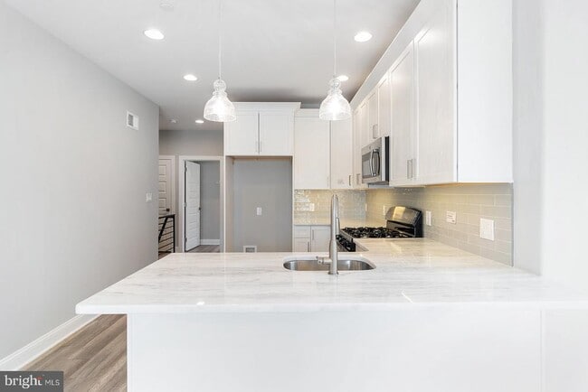1419 Poplar St Unit 1