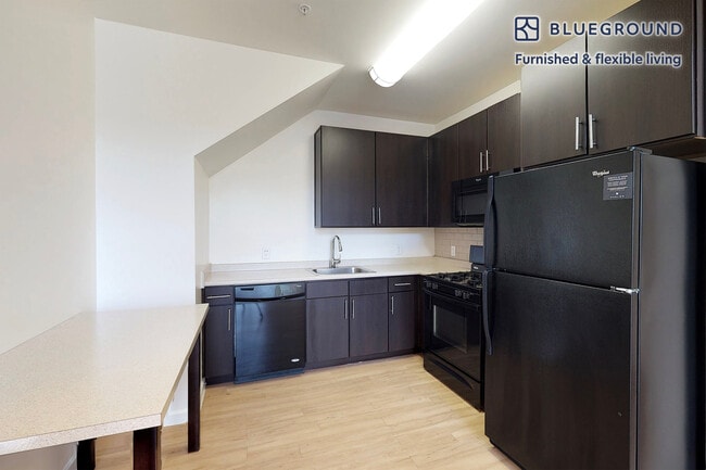Photo - 1700 E 5th St Unidad FL1-ID3014A