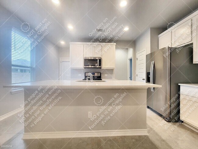 Photo - 4 br, 2 bath House - 221 Spanish Foal Trl