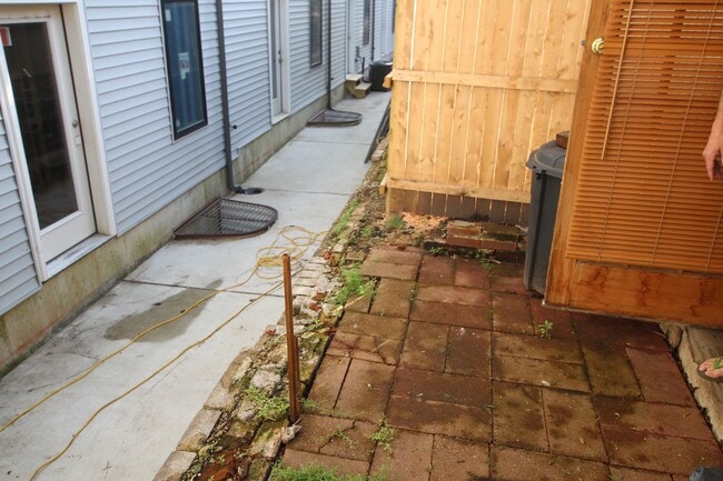 Photo - Private bedroom Building is located in a great area in fishtown Unit 104