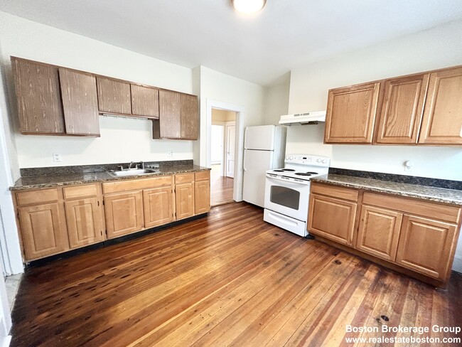 Building Photo - 7 Hesston Ter Rental