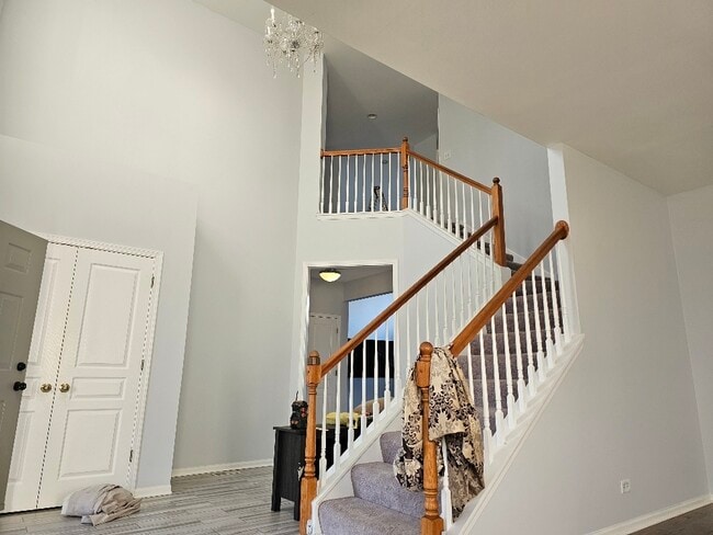 Photo - 113 English Oak Ln