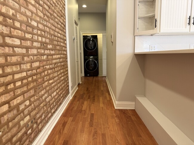 Photo - 5025 S Michigan Ave