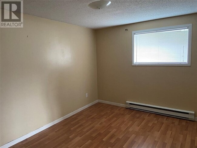 Photo - 6 Edgecombe Dr