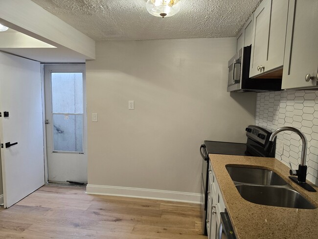 Photo - 11714 Balsamwood Terrace