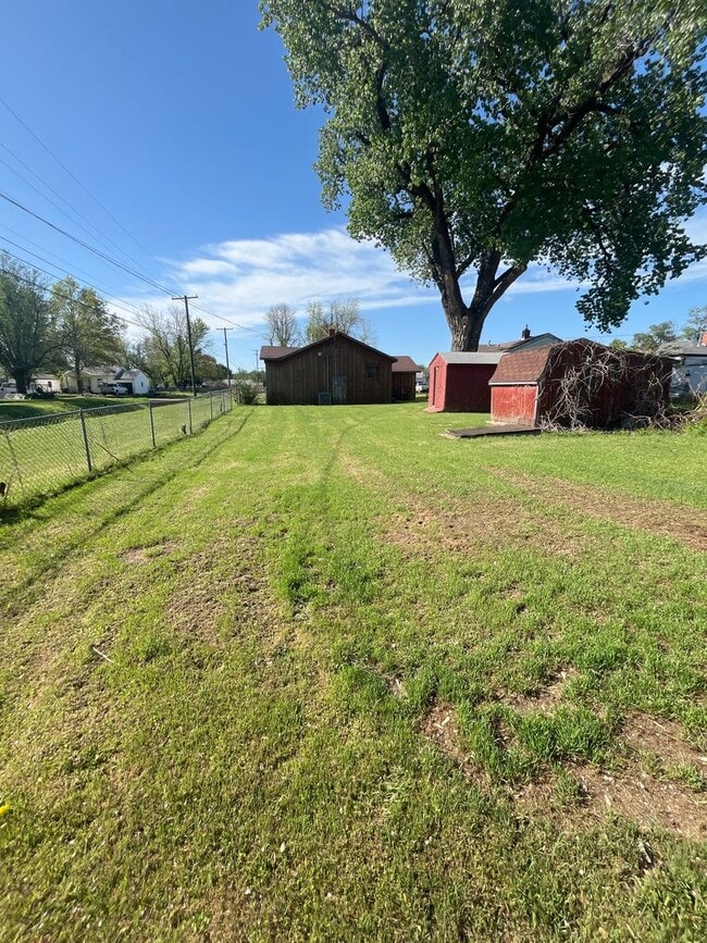 Photo - 230 E Hickory Ave