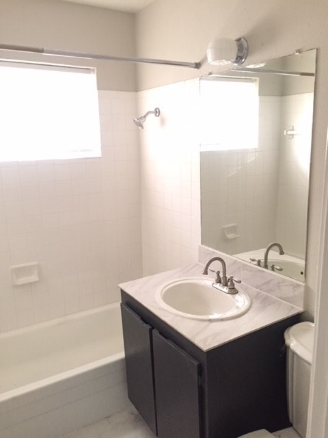 Photo - 2606 Barbee St