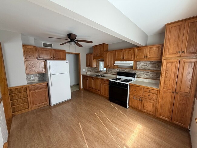 Photo - Two Bedroom Ranch for Rent