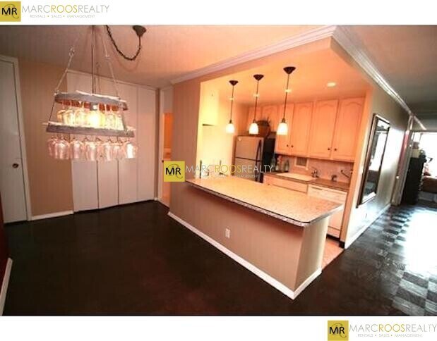 Building Photo - 85 E India Row Rental