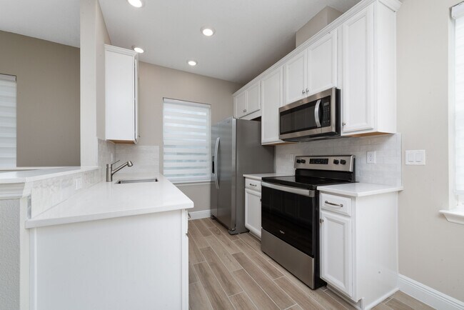 Photo - 6541 Rover Wy