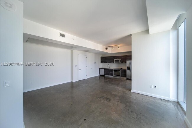 Photo - 151 SE 1st St Unit PH08