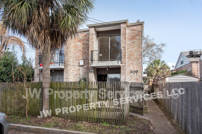 Photo - 309 Lilac St