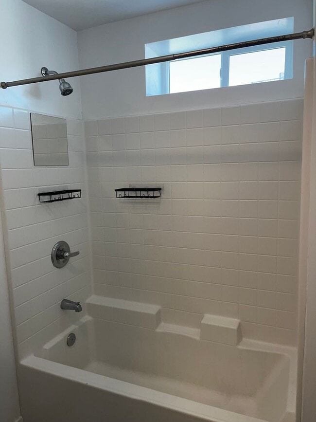 Photo - 1222 Alexandria Ave Unidad 1