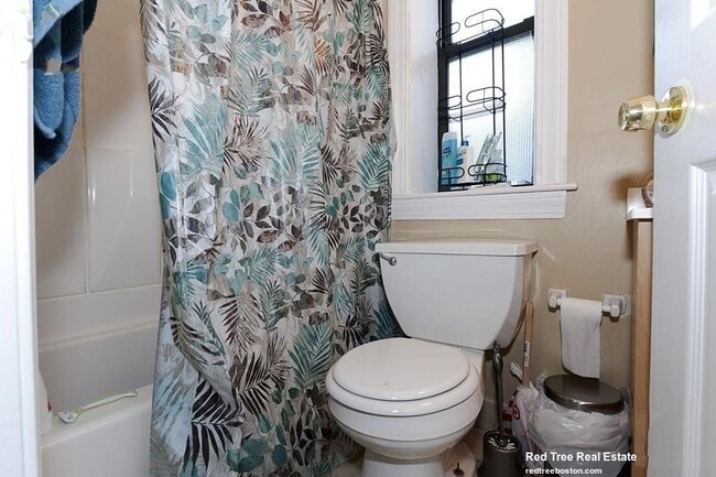 Photo - 17 Highgate St Unit 3