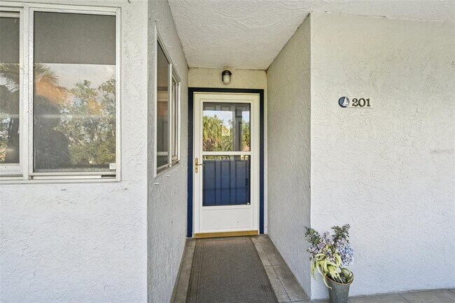 Photo - 1050 Riverside Dr Unit A201