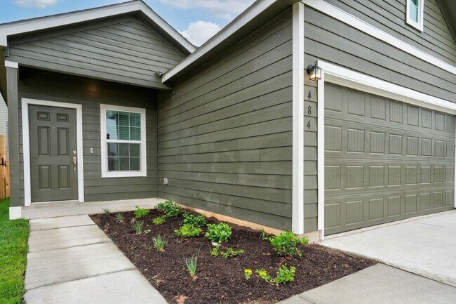 484 Gabbro Gdns