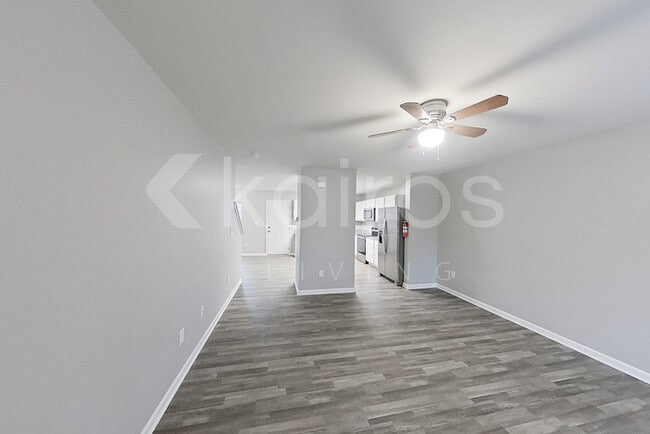 Photo - 231 Wedgewood Dr