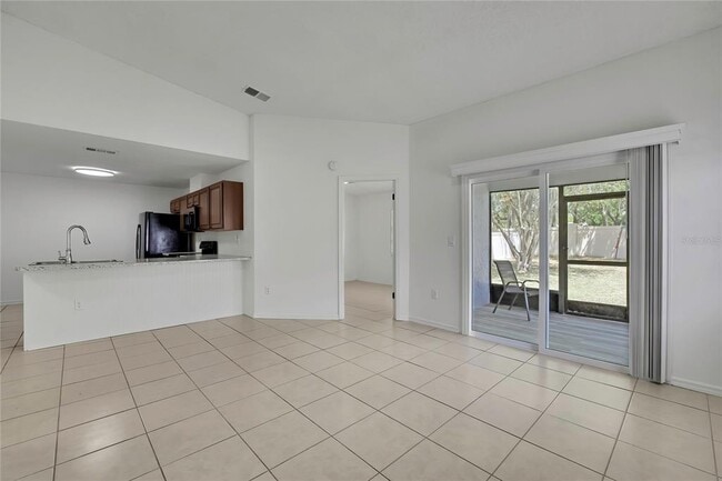 Photo - 8053 Canterbury St