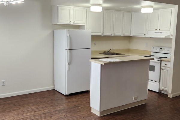 Hidden Brook Apartments - Hidden Brook Apartments