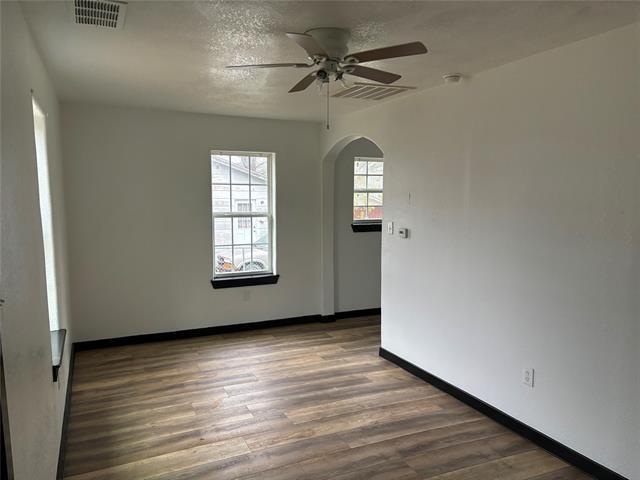 Photo - 401 E Freeman St