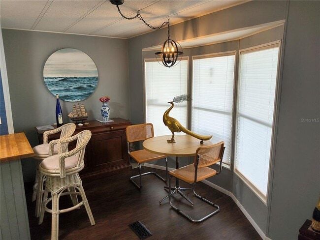 Photo - 501 Longwood Dr