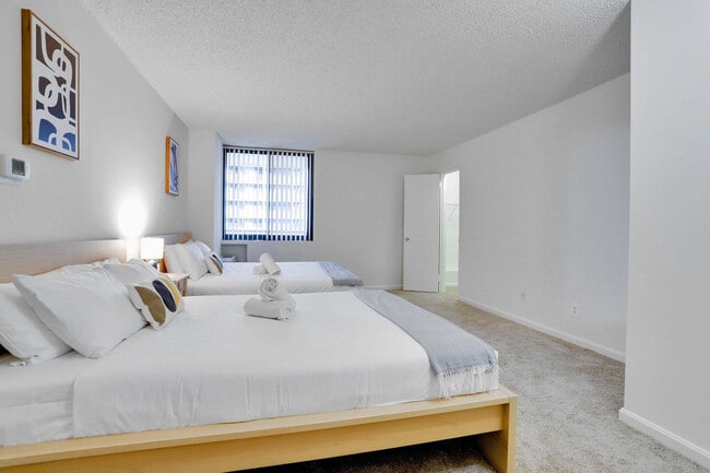 Photo - 320 23rd St S Unidad FL4-ID1022509P